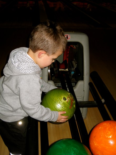 Punky bowling AGAIN!